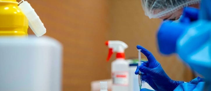 Australia is racing to make mRNA COVID vaccines here — but can we do it without big pharma? 1 mRNA